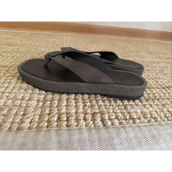 Eileen Fisher Suede Platform Sandals Womens 10 EU 41 Gray Thong Flip Flops - Picture 2 of 8